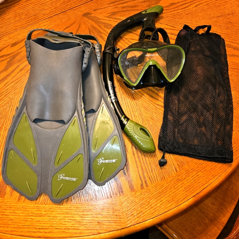 Seavenger Diving Snorkel Set ~ Size S/M